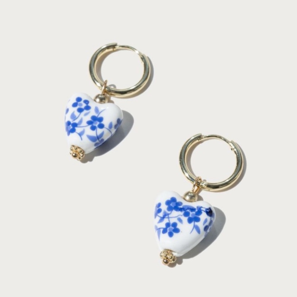 Heart porcelain pattern earrings